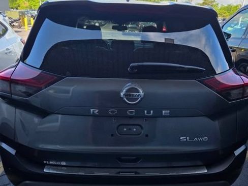 Used 2021 Nissan Rogue SL w/ Premium Package AWD/4WD image 2