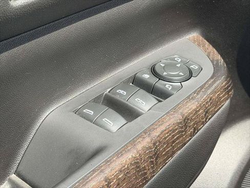 Used 2022 GMC Acadia Denali w/ Denali Technology Package AWD/4WD image 19