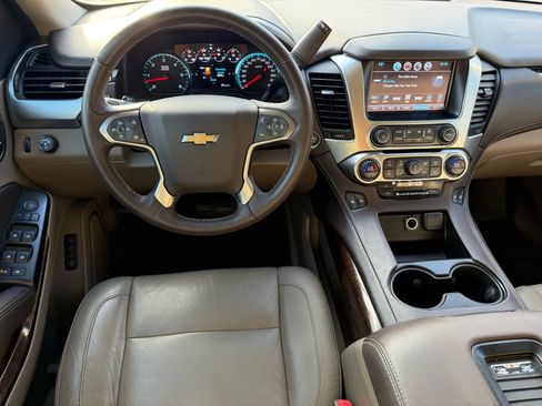 Used 2017 Chevrolet Tahoe LT w/ LT Signature Package image 15