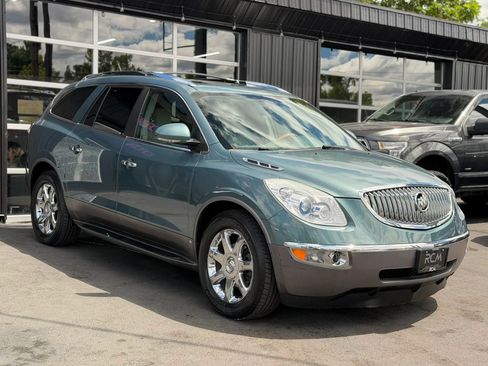 Used 2009 Buick Enclave CXL w/ Entertainment Package #4 AWD/4WD image 3