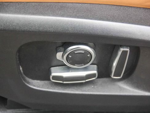 Certified 2024 Land Rover Defender 130 S image 17