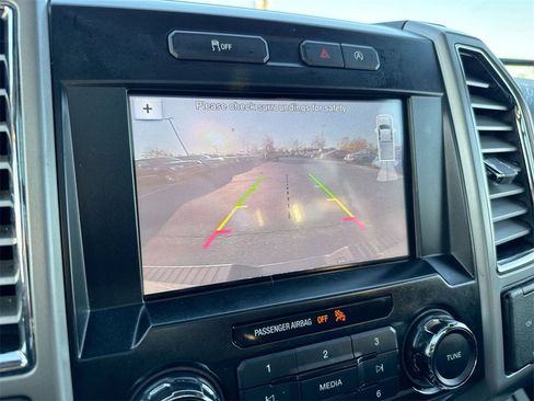 Used 2016 Ford F150 Lariat image 15