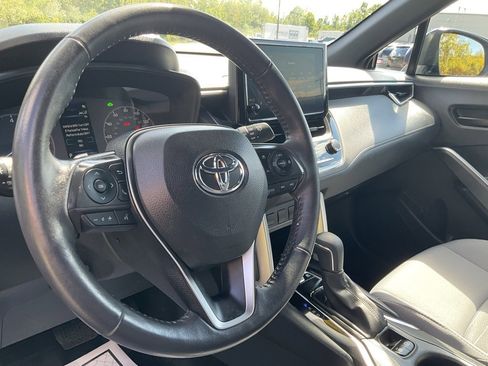 Used 2023 Toyota Corolla Cross SE image 20