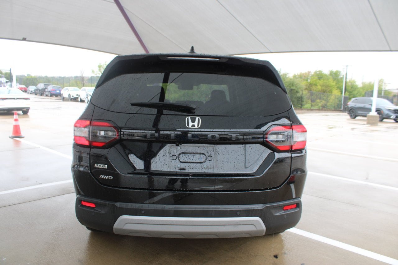 Used 2023 Honda Pilot EX-L image 4