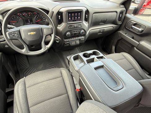 Used 2024 Chevrolet Silverado 2500 Custom w/ Custom Value Package AWD/4WD image 12