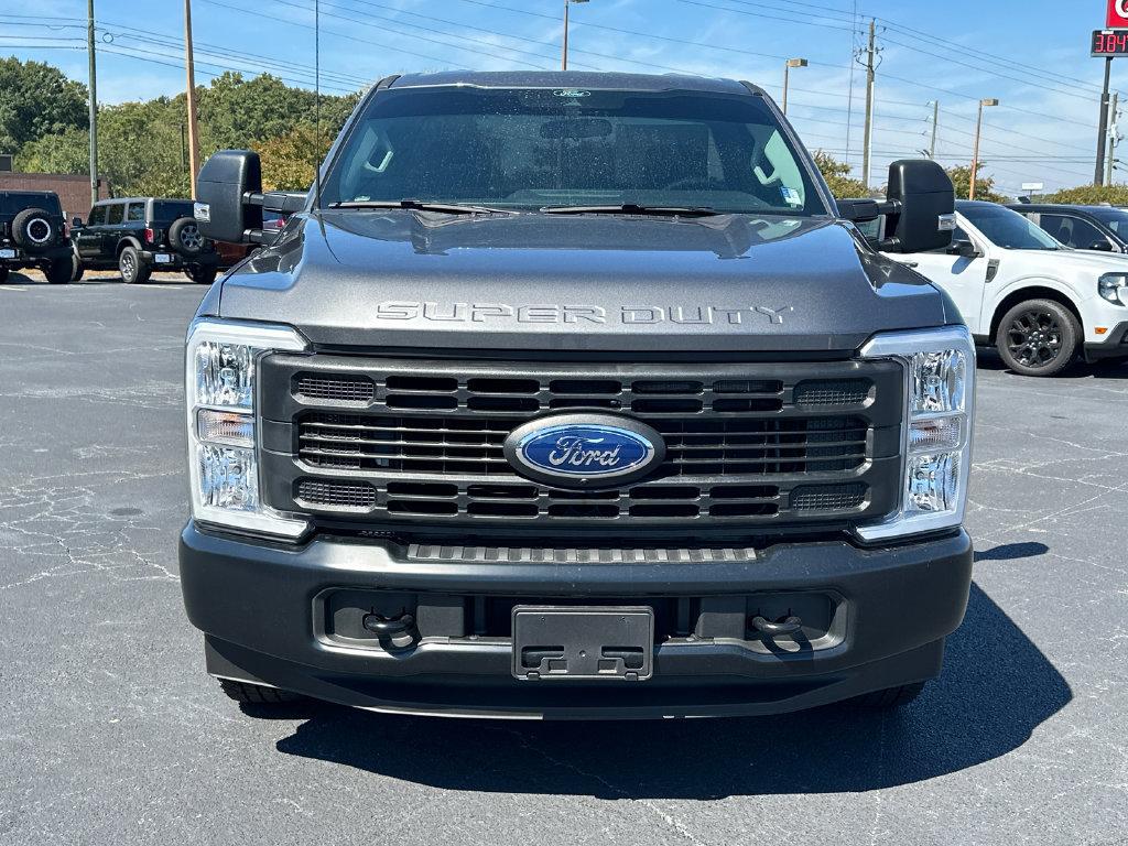 New 2025 Ford F250 XL w/ 360-Degree Camera Package RWD image 2