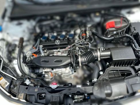 Used 2025 Acura Integra FWD image 27