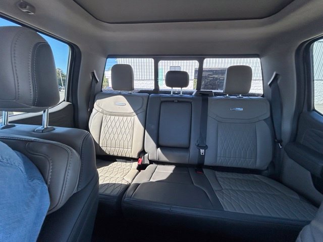 Used 2025 Ford F350 Platinum w/ Platinum Plus Package AWD/4WD image 7