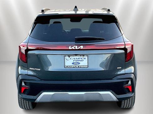 Used 2024 Kia Seltos SX w/ SX Sunroof Package image 4