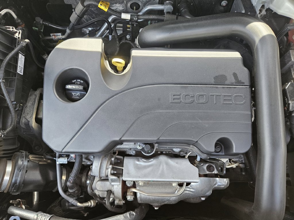 Used 2023 Chevrolet Equinox RS AWD/4WD image 32
