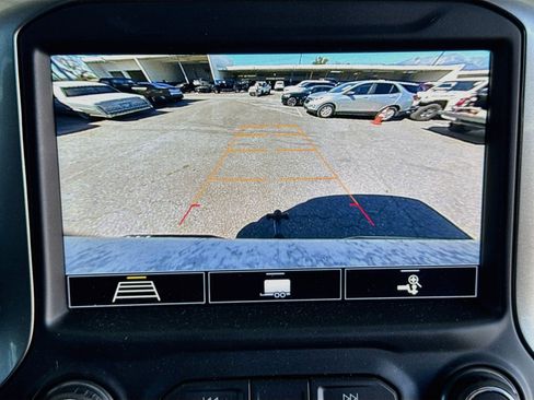 Used 2020 Chevrolet Silverado 1500 LT w/ All-Star Edition RWD image 9