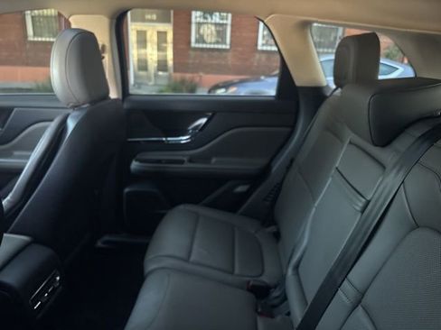 Used 2024 Lincoln Corsair Grand Touring image 19