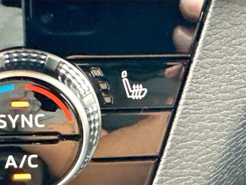 New 2026 Mitsubishi Outlander SE image 21