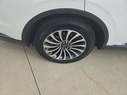 Used 2023 Lincoln Aviator Reserve w/ Elements Package Plus image 19