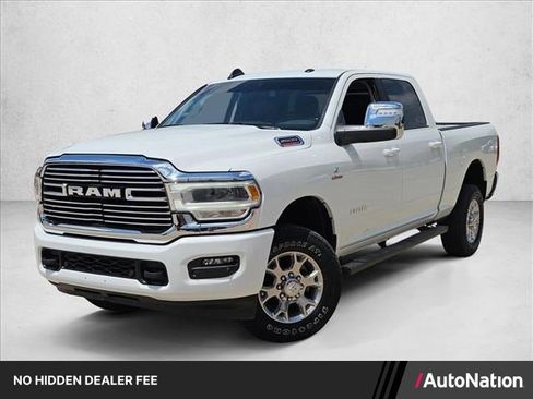 Used 2024 RAM 2500 Laramie AWD/4WD image 1