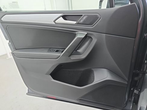 Certified 2024 Volkswagen Tiguan S image 27