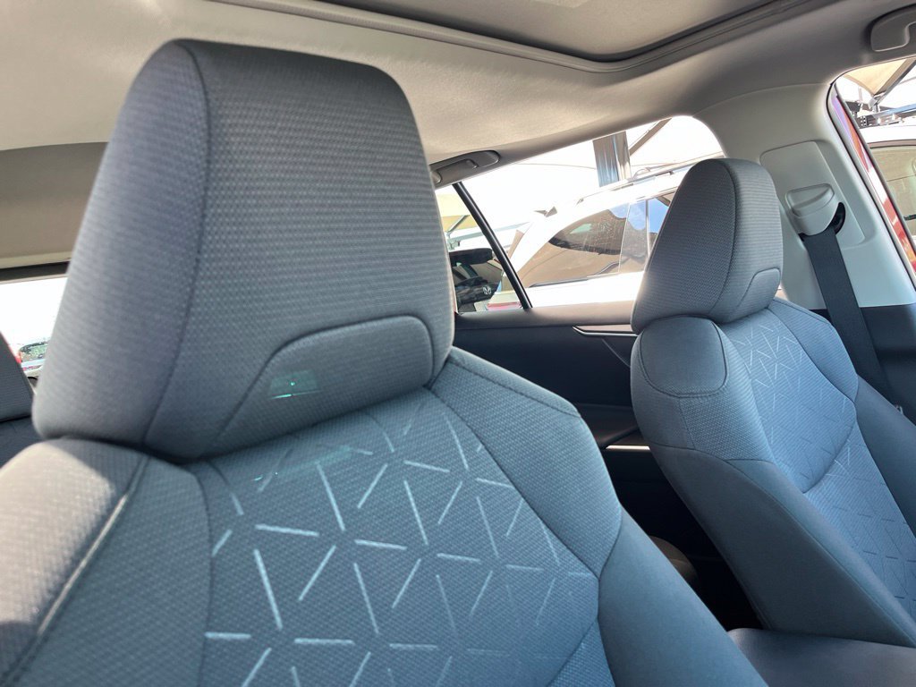 Used 2025 Toyota RAV4 XLE w/ Convenience Package AWD/4WD image 29