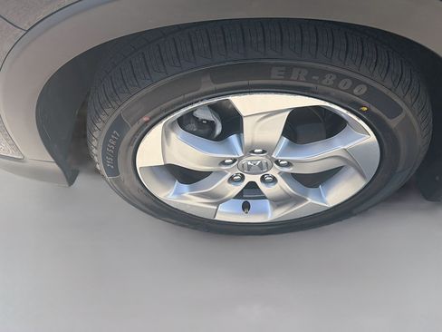 Used 2022 Honda HR-V LX image 35
