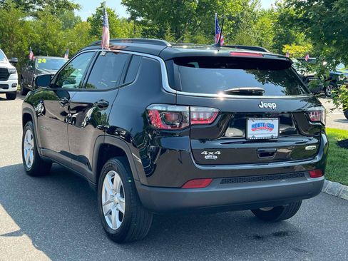 Used 2022 Jeep Compass Latitude AWD/4WD image 3