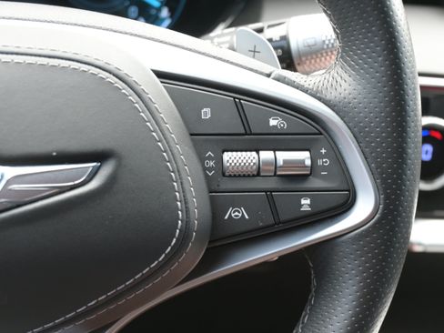 Used 2023 Genesis GV70 2.5T w/ Sport Prestige Package AWD/4WD image 19