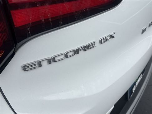 Used 2024 Buick Encore GX Preferred w/ Comfort Package FWD image 30