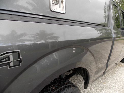 Used 2017 Ford F150 XLT AWD/4WD image 32