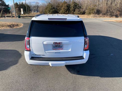 Used 2017 GMC Yukon XL SLE w/ HD Trailering Package image 6
