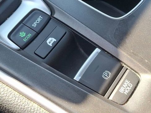 Used 2022 Honda Accord Sport image 23