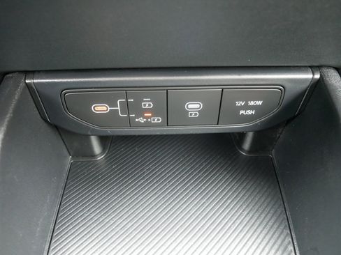 Certified 2025 Kia K4 FWD image 33