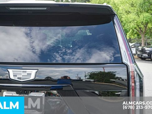 Used 2026 Cadillac Escalade ESV Platinum Sport w/ LPO, ONYX Package AWD/4WD image 13