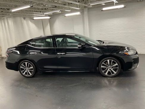 Used 2023 Nissan Maxima SV w/ Floor Mat Group image 6