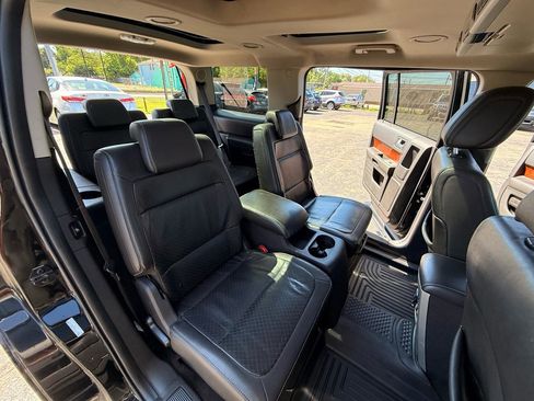 Used 2009 Ford Flex Limited FWD image 14
