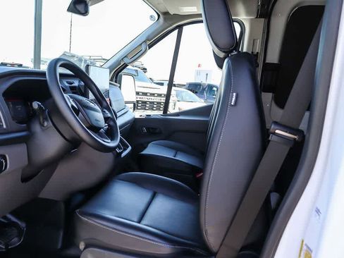 New 2026 Ford Transit 250 148 Medium Roof RWD image 18