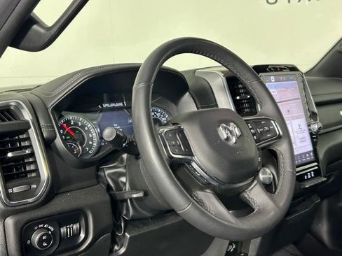 Used 2025 RAM 1500 Laramie AWD/4WD image 28