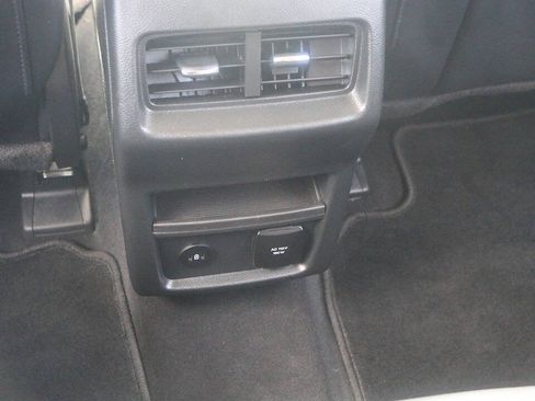 Used 2024 Ford Edge SEL w/ Convenience Package AWD/4WD image 15