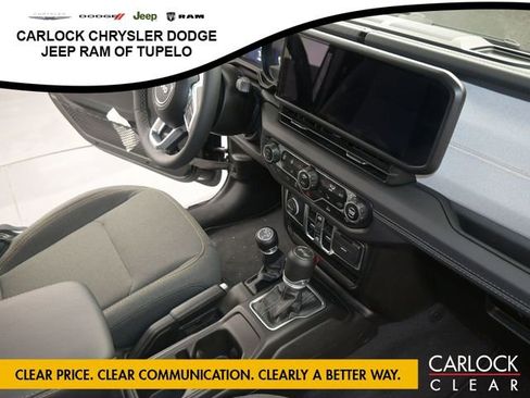 Used 2025 Jeep Wrangler Sahara AWD/4WD image 38