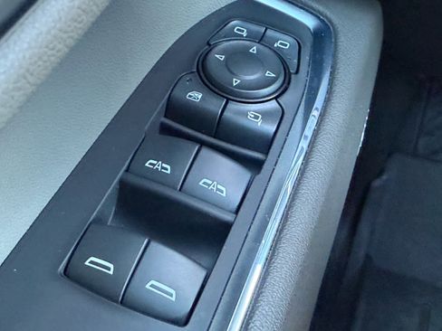 Used 2023 GMC Sierra 1500 SLT w/ SLT Premium Plus Package image 24