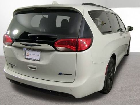 Used 2020 Chrysler Pacifica Limited w/ Advanced Safetytec Group image 10