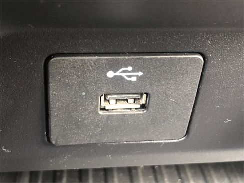 Used 2020 Ford F150 XL image 11