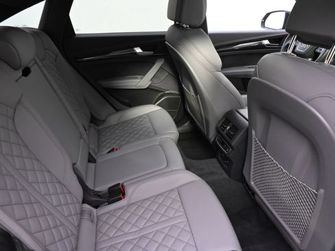 Used 2024 Audi SQ5 Prestige AWD/4WD image 18