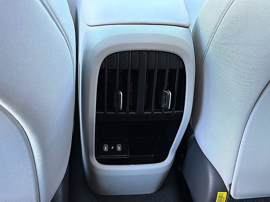 New 2027 Hyundai Kona SEL Sport AWD/4WD image 7