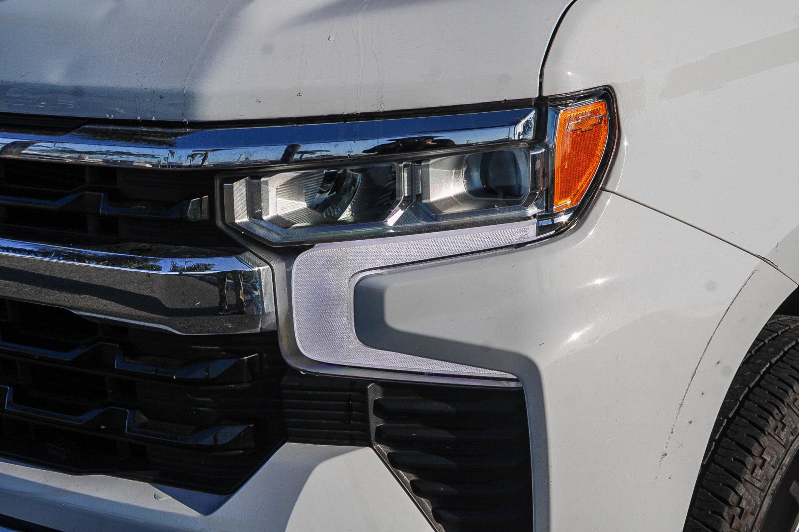Used 2022 Chevrolet Silverado 1500 LT AWD/4WD image 10
