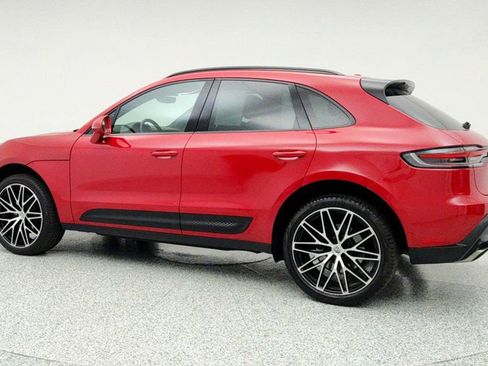 Used 2024 Porsche Macan image 7