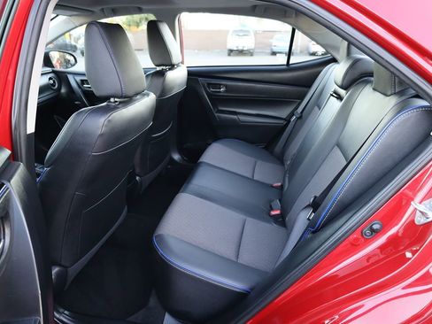 Used 2017 Toyota Corolla SE image 12