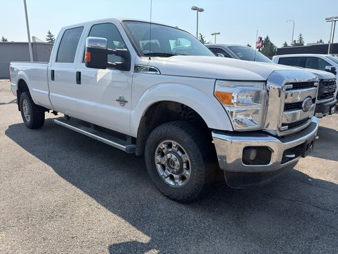Used 2016 Ford F350 XLT w/ XLT Premium Package AWD/4WD image 6