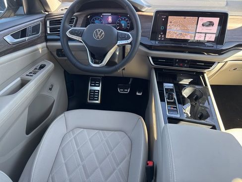 New 2026 Volkswagen Atlas SEL Premium R-Line AWD/4WD image 15