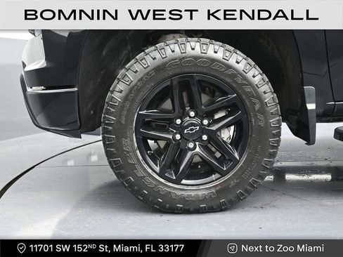 Used 2023 Chevrolet Silverado 1500 Custom Trail Boss image 9