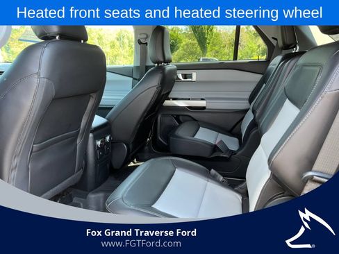 Certified 2022 Ford Explorer XLT w/ Equipment Group 202A AWD/4WD image 4