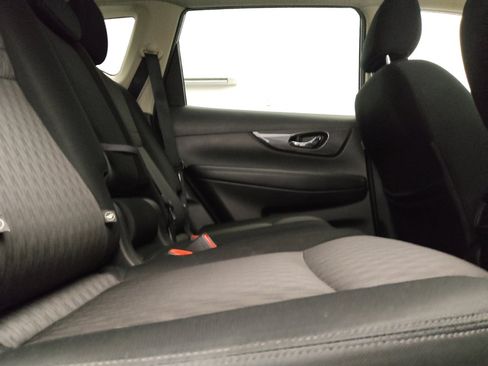 Used 2020 Nissan Rogue SV AWD/4WD image 21