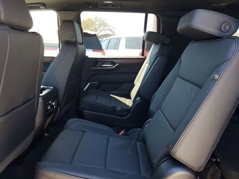 New 2026 GMC Yukon XL Denali w/ Sun & Power Step Package image 11